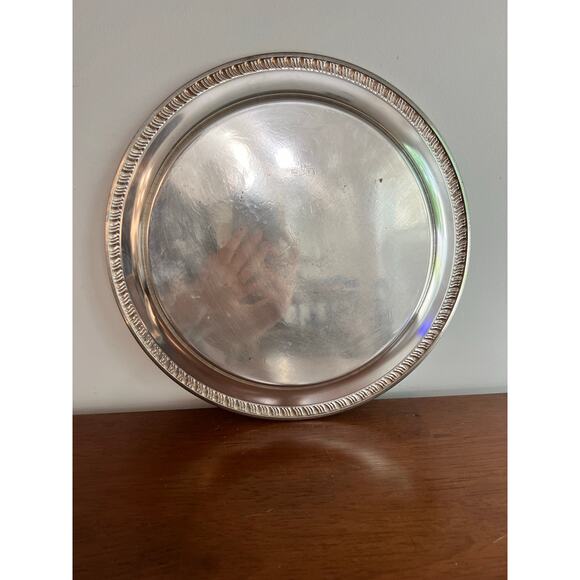 Leonard Silverplate Silver Leonard silverplate tray with decorative etchings - Picture 5 of 6